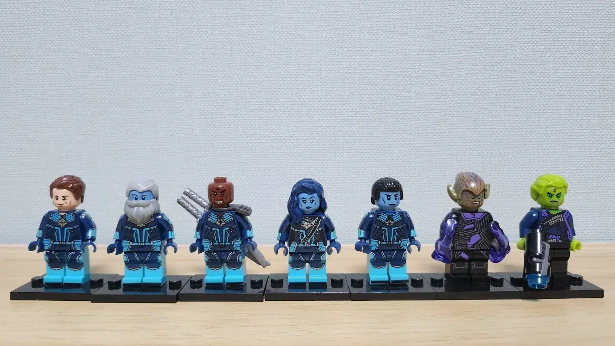 LEGO | 레고 LEGO Super Heroes Figures for Sale. New (Mystery